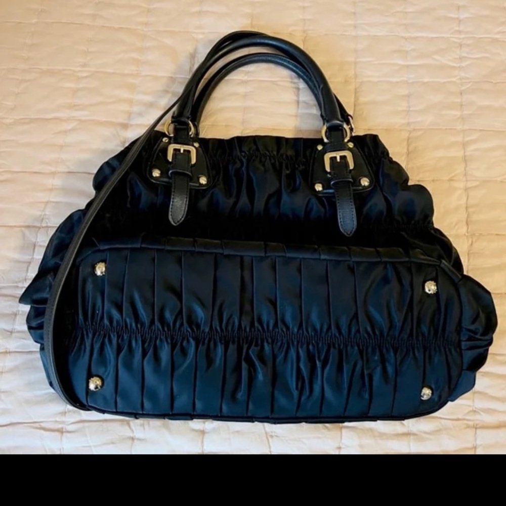 Prada-Authentic! Ruched Nappa Gaufre Nylon and Leather Bag! Offers always! - Picture 8 of 14